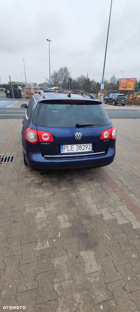 Volkswagen Passat - 4
