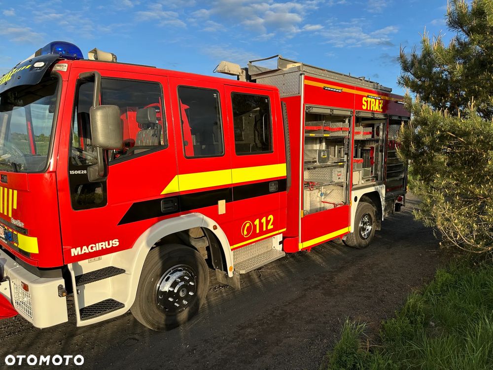 Iveco IVECO 150E28 EUROFI TECTOR STRAŻ WÓZ BOJOWY SZBKIE NATARCIE 2500 L WODY - 14