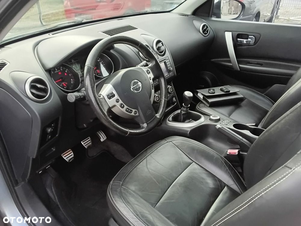 Nissan Qashqai+2 - 9