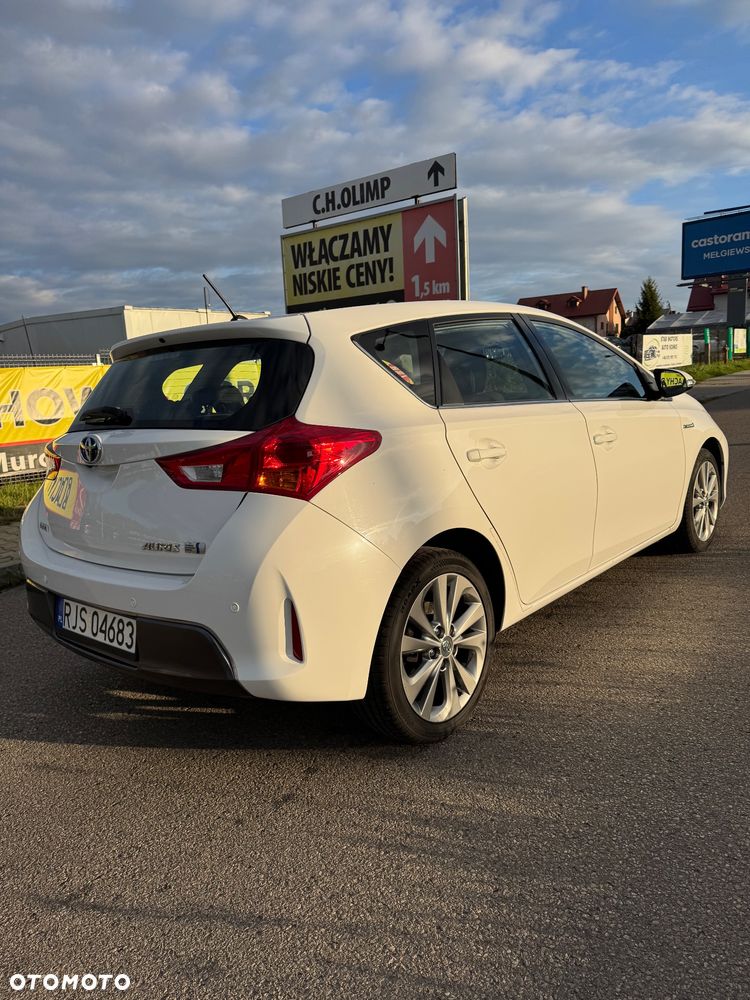 Toyota Auris 1.8 HSD Luna - 5