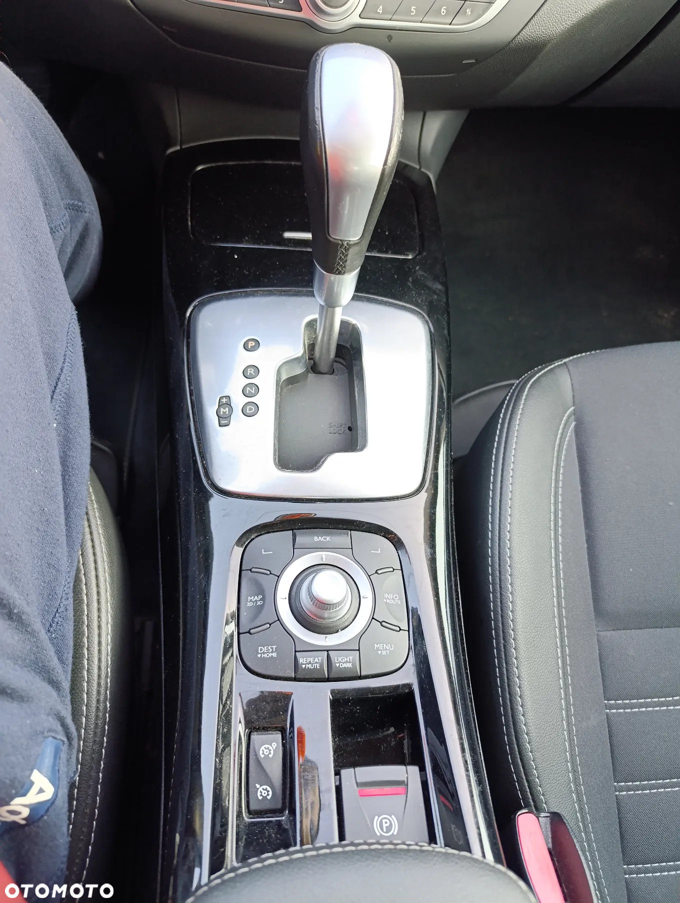 Renault Laguna 2.0 T Bose Edition - 16