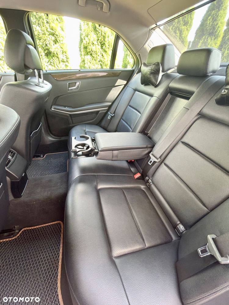 Mercedes-Benz Klasa E 220 CDI BlueEff - 13