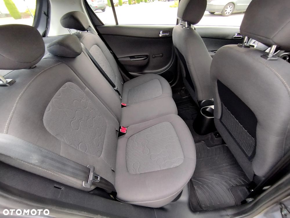 Hyundai i20 - 12