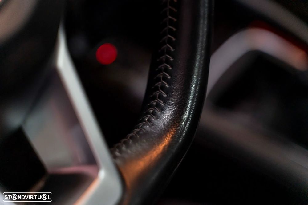 Nissan Qashqai 1.3 DIG-T N-Connecta J18 - 24