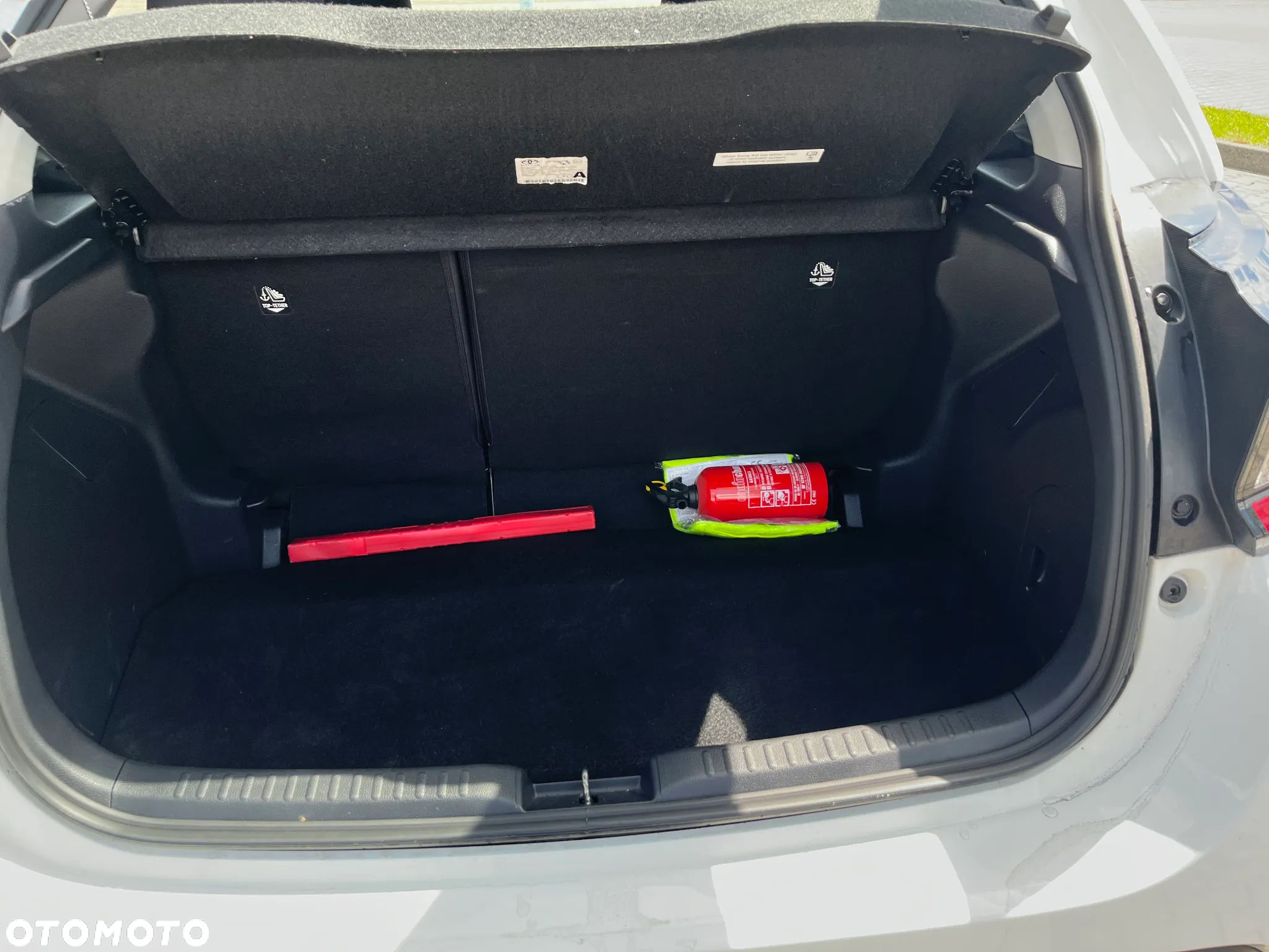 Toyota Yaris - 22