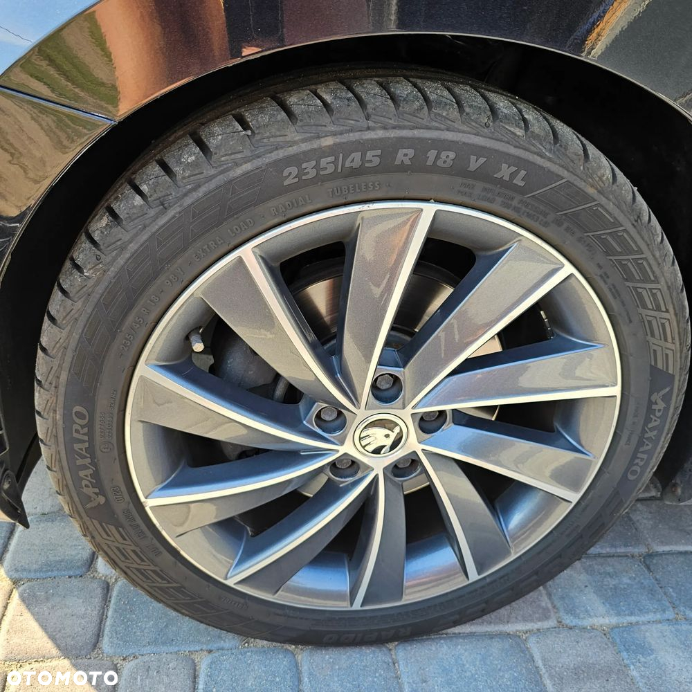 Skoda Superb 2.0 TDI SCR L&K DSG - 10