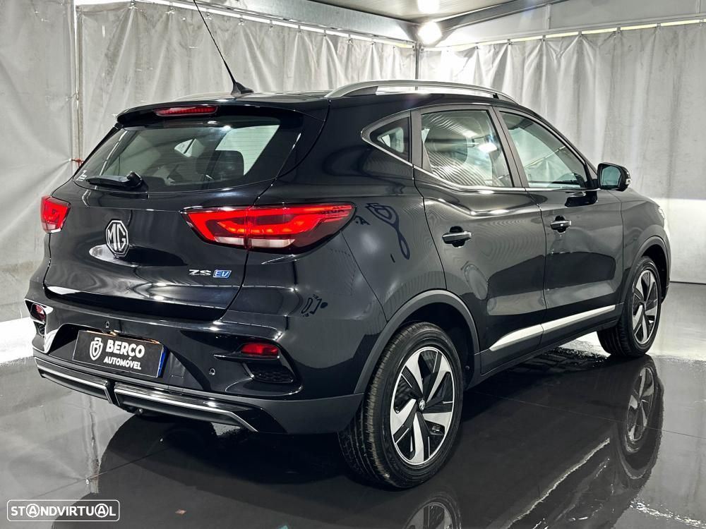 MG ZS EV 72.6 kWh Luxury - 5