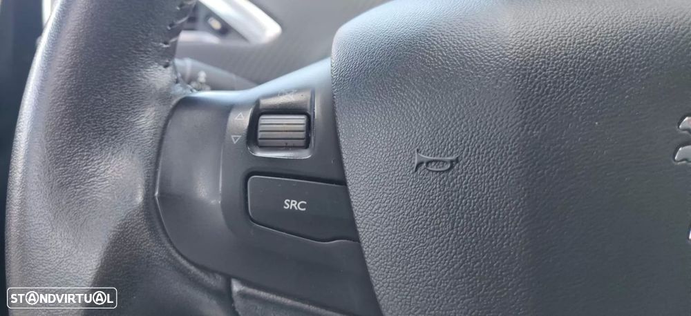 Peugeot 208 PureTech 82 Start & Stop Style - 32