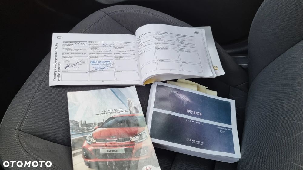 Kia Rio 1.2 Dream Team Edition - 34