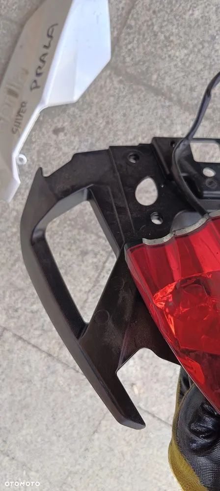 APRILIA SHIVER DORSODURO OWIEWKA OGON LAMPA RĄCZKI PASAŻERA - 22