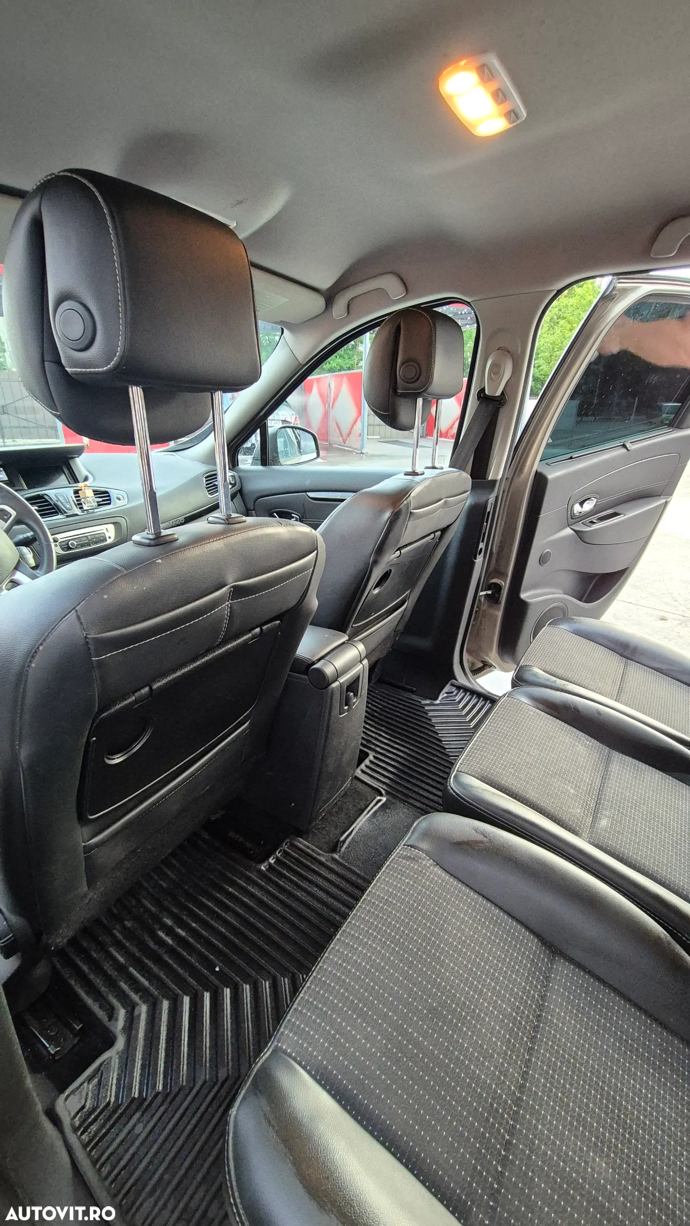 Renault Grand Scenic - 5