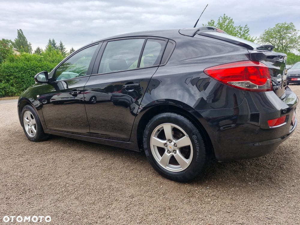 Chevrolet Cruze 1.6 LT+ - 4