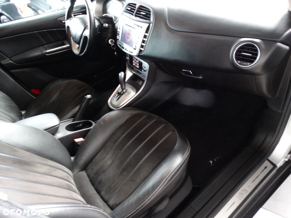 Lancia Delta 1.6 MultiJet 16v DFN6 Platinum - 28