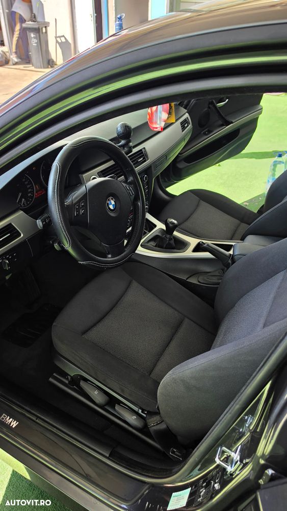 BMW Seria 3 320d - 6