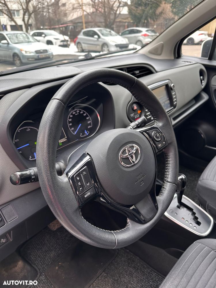 Toyota Yaris 1.5 VVT-i HSD Luna - 12