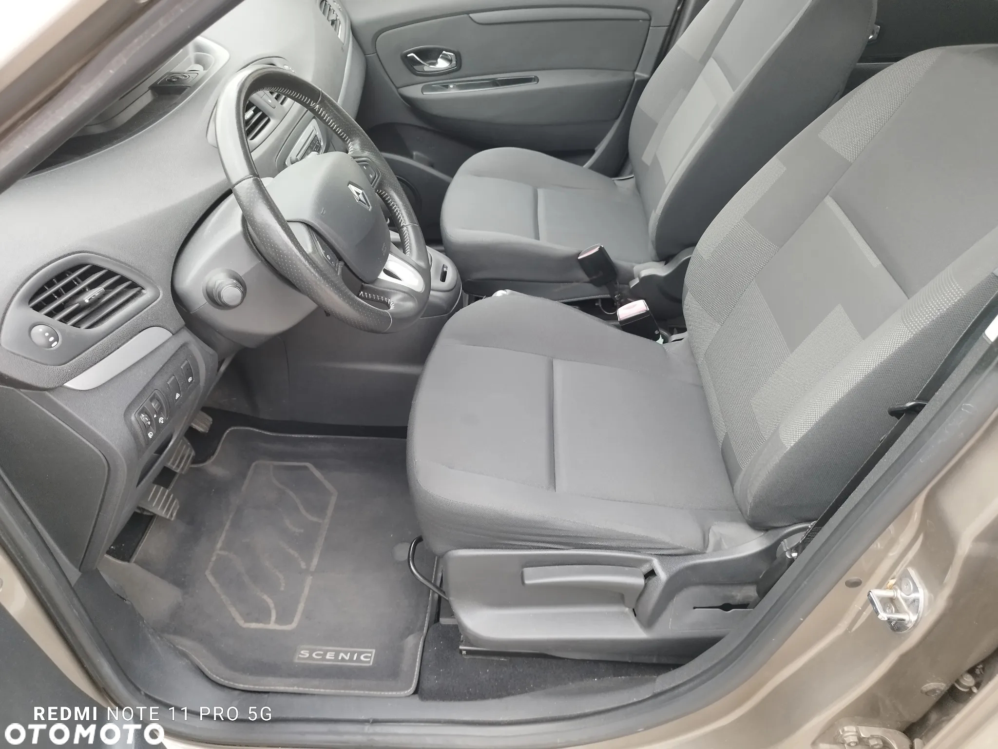Renault Scenic ENERGY dCi 110 EXPERIENCE - 31