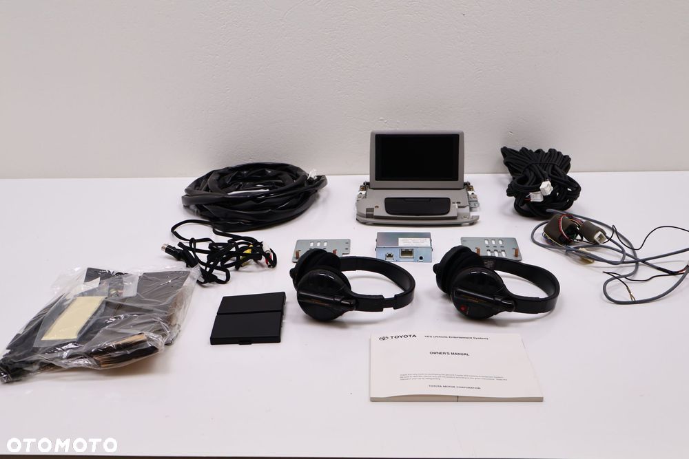 TOYOTA VERSO MONITOR PODSUFITKOWY DVD 08540-00804 - 2
