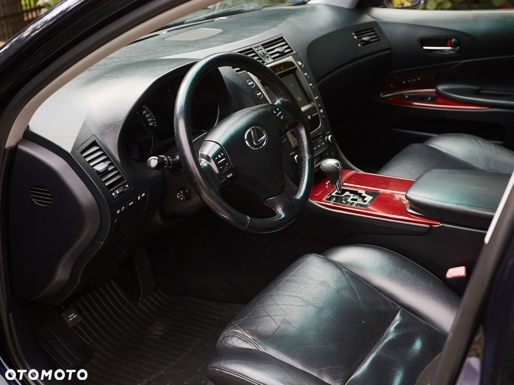 Lexus GS 450h - 11