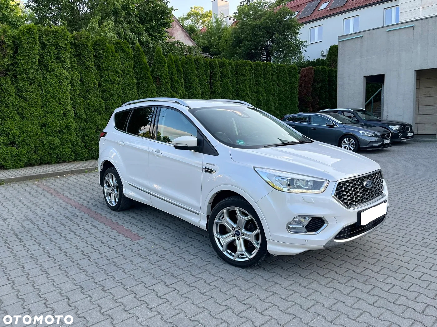 Ford Kuga 2.0 TDCi 4x4 Vignale - 2