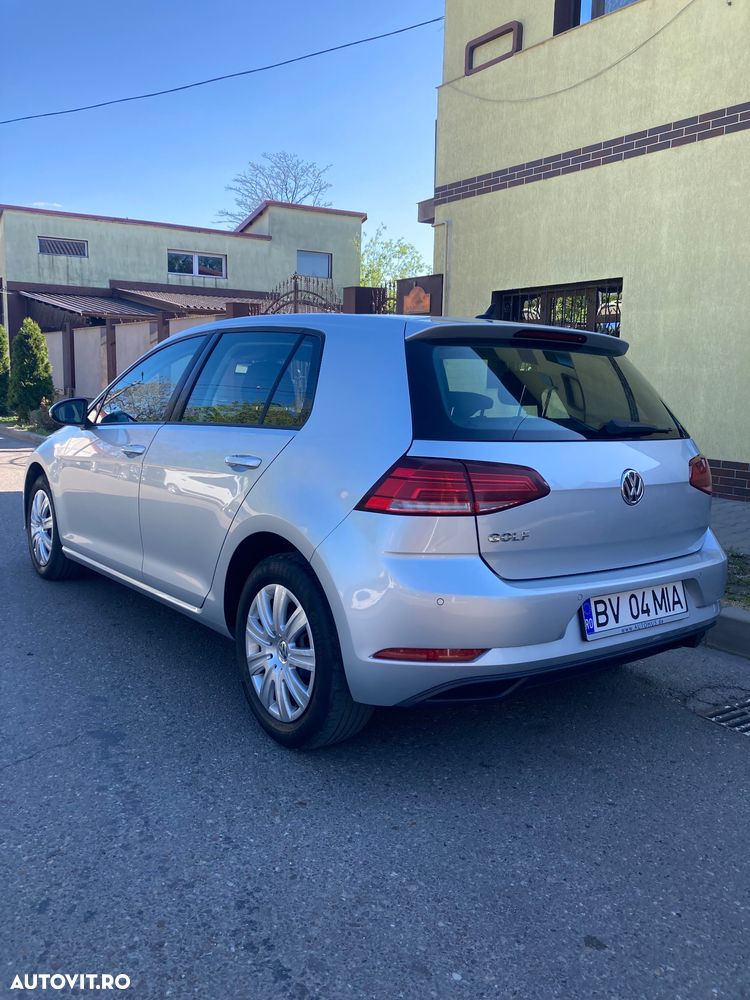 Volkswagen Golf 1.6 TDI SCR Comfortline - 6