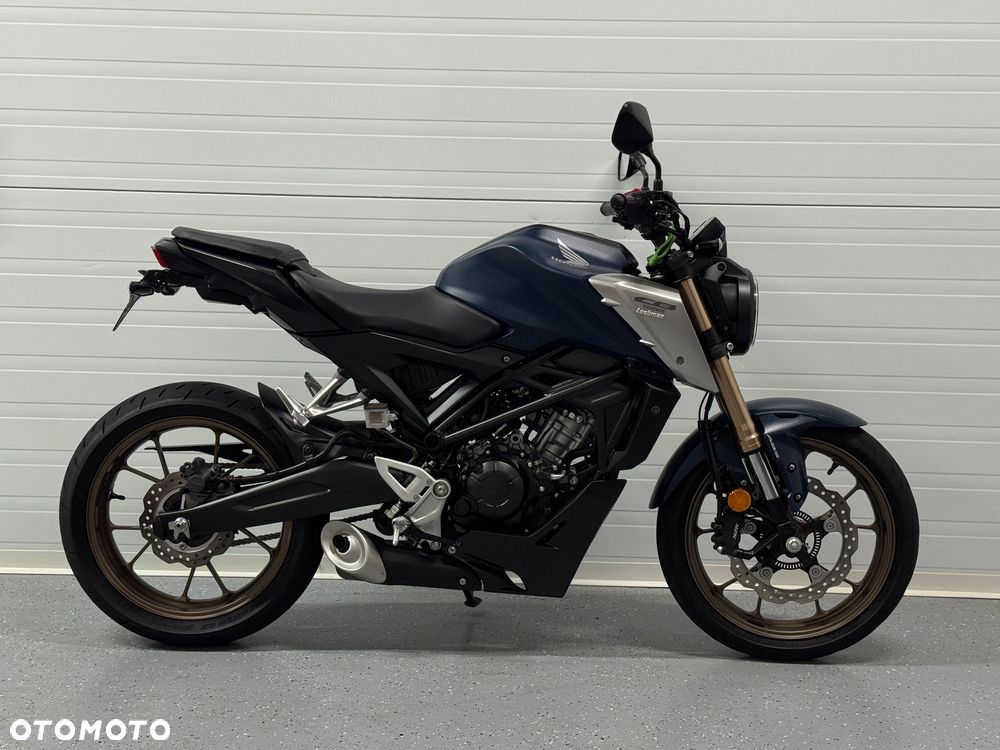 Honda CB - 2