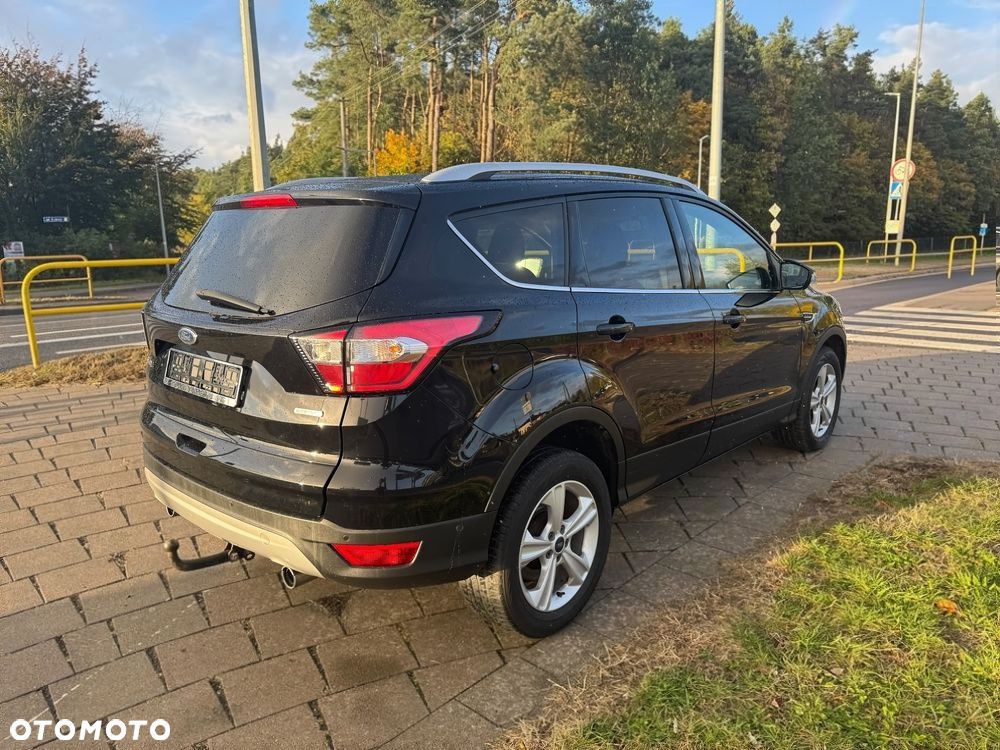 Ford Kuga 1.5 EcoBoost 2x4 Titanium - 6