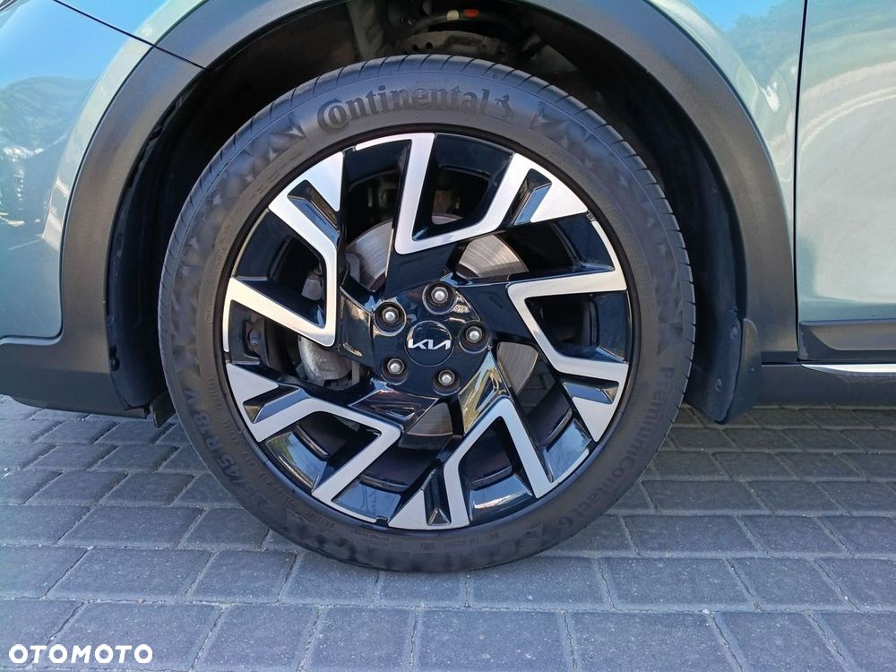 Kia XCeed - 18