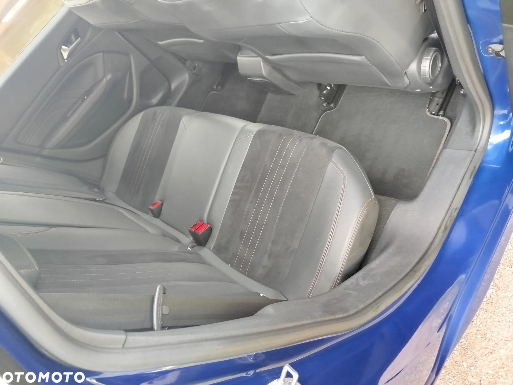 Peugeot 308 2.0 BlueHDi GT S&S EAT8 - 17