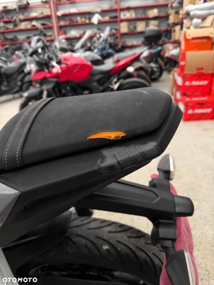 Yamaha MT - 16
