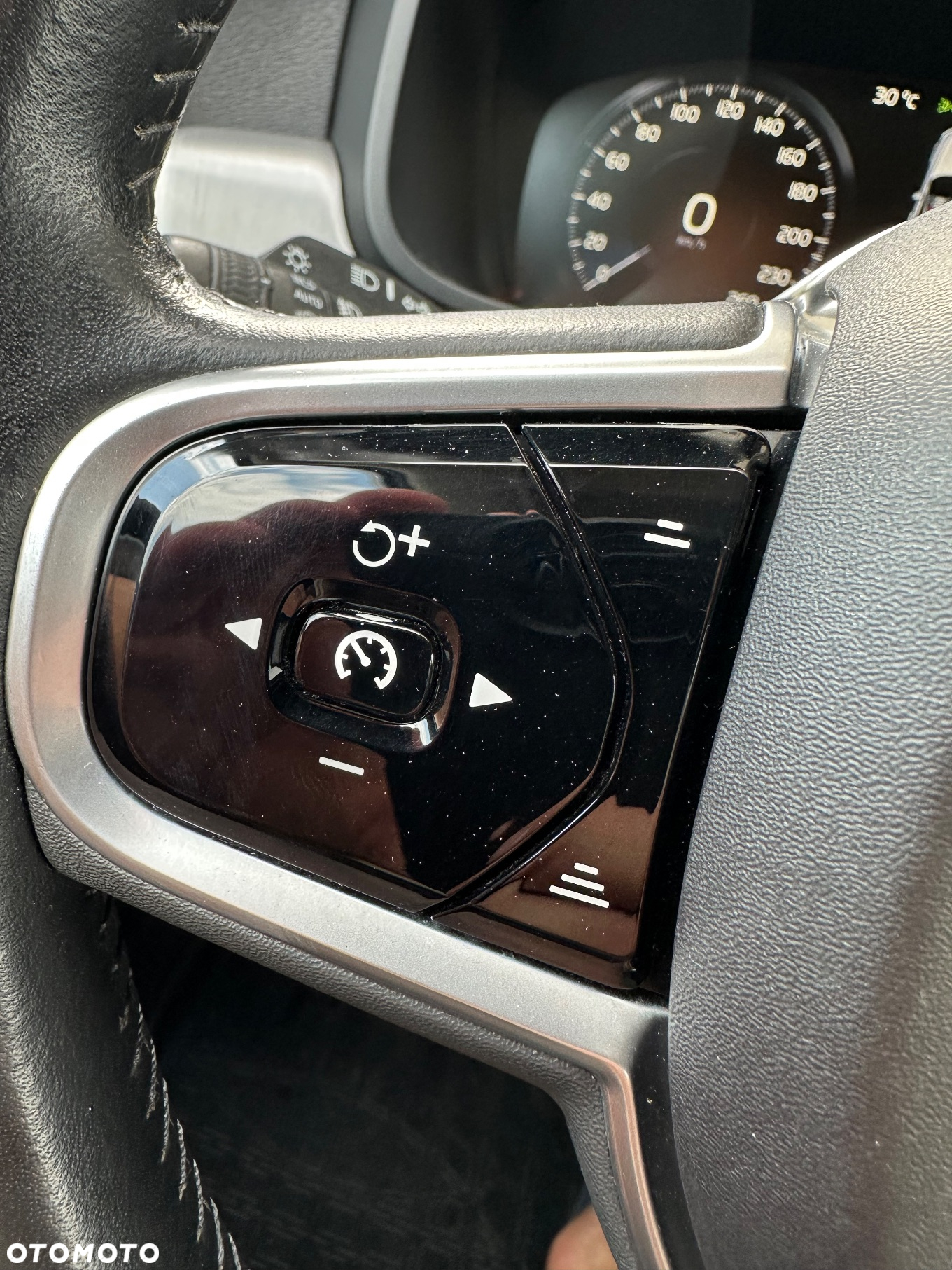 Volvo V90 D4 Geartronic Momentum - 12