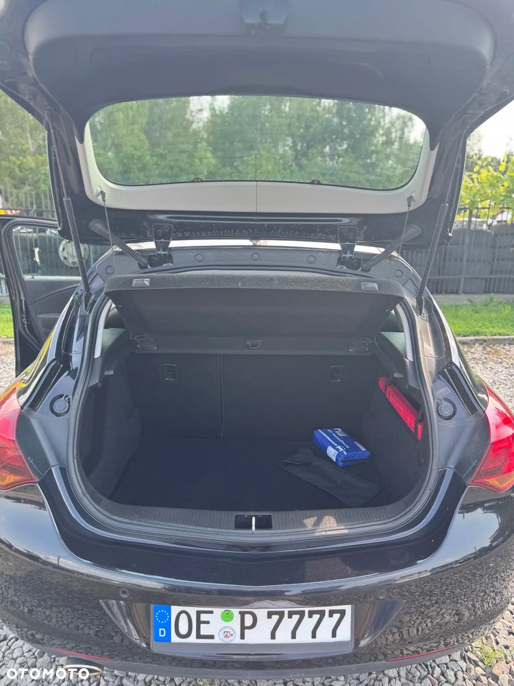Opel Astra 1.4 Turbo Design Edition - 9