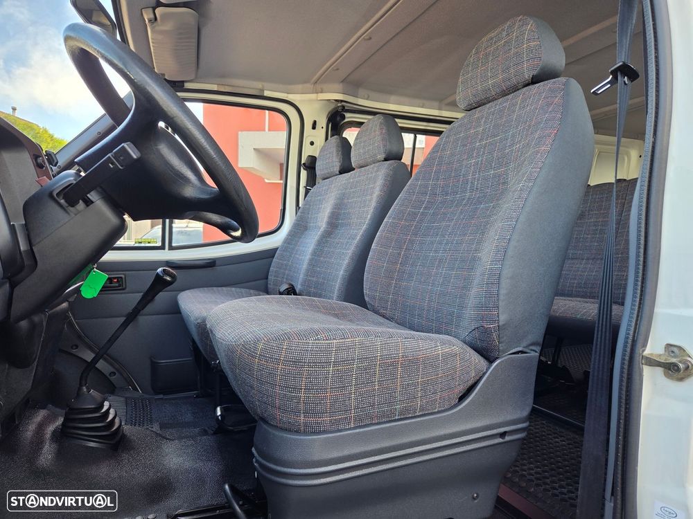 Ford Transit 120 Driver - 12