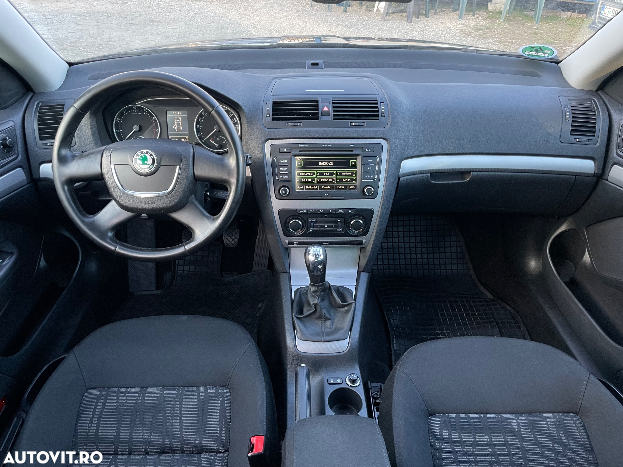 Skoda Octavia 1.4 TSI Ambiente - 9