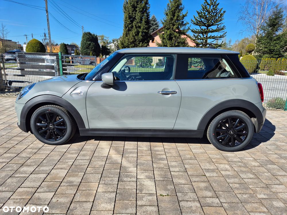 MINI ONE 60 Years - 6