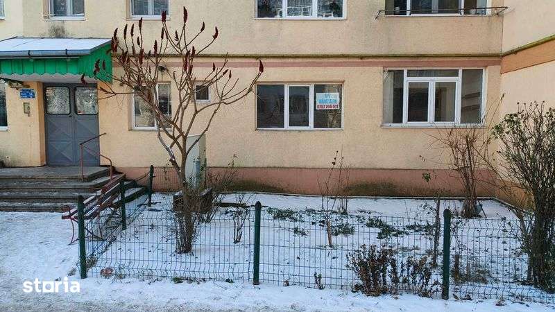 Vand/Schimb Apartament 2 Cam. Parter Central Cabinet/Spatiu Comer. !!! — fotografia 1