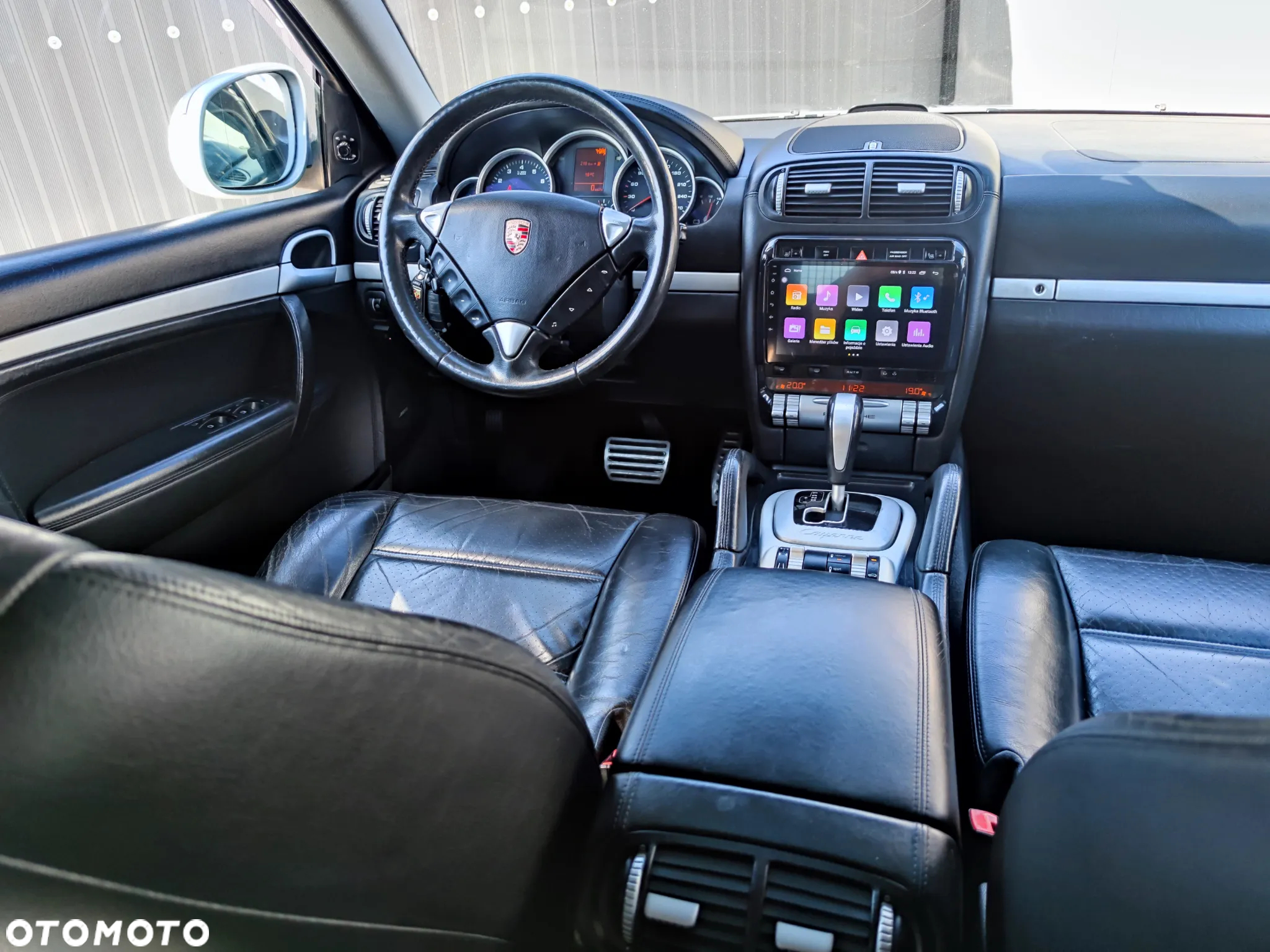 Porsche Cayenne - 17