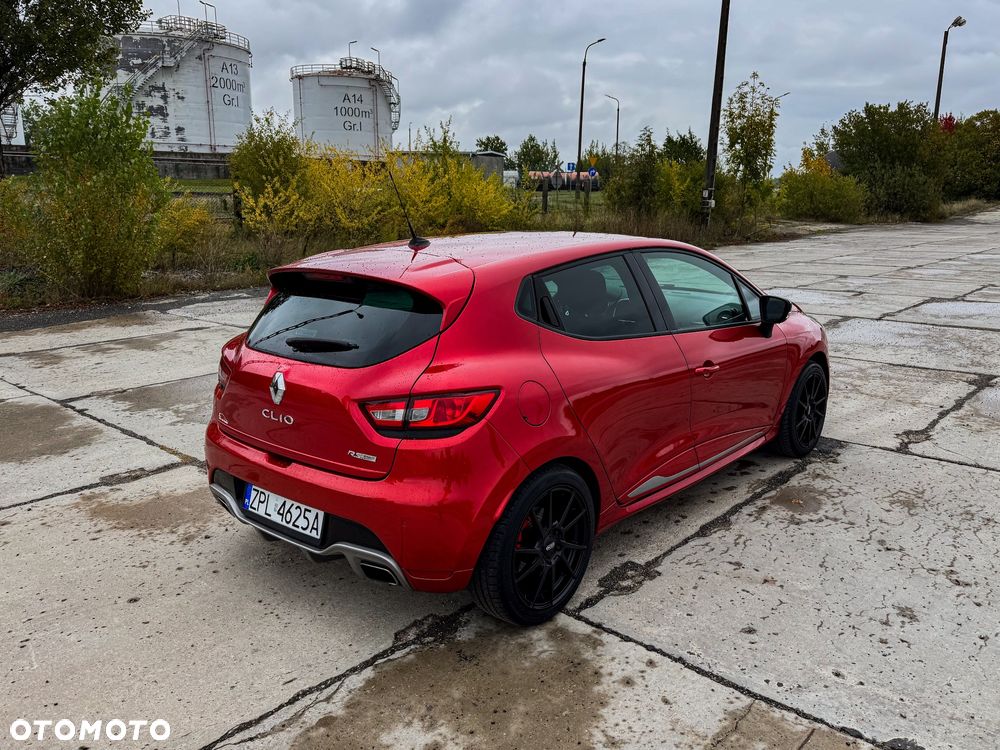 Renault Clio TCe 200 EDC Sport R.S - 4