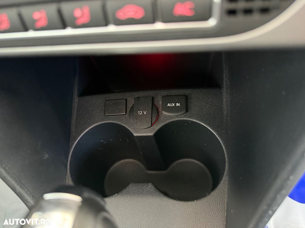 Volkswagen Polo 1.6 TDI DSG Life - 20