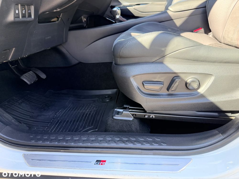 Toyota C-HR 2.0 Hybrid Dynamic Force GR Sport - 14