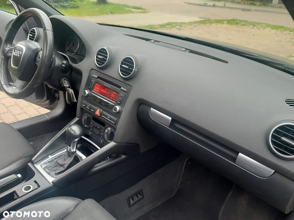 Audi A3 Sportback 2.0 TDI DPF S tronic S line Sportpaket - 22