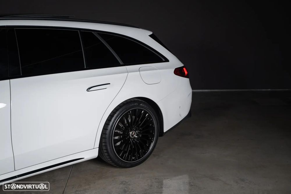 Mercedes-Benz E 300 - 10