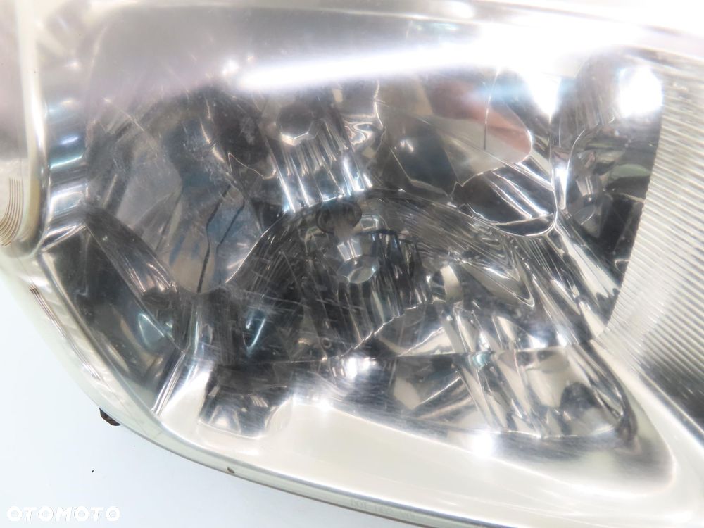 LAMPA PRAWA PRZEDNIA TOYOTA RAV 4 II LIFT EUROPA - 7