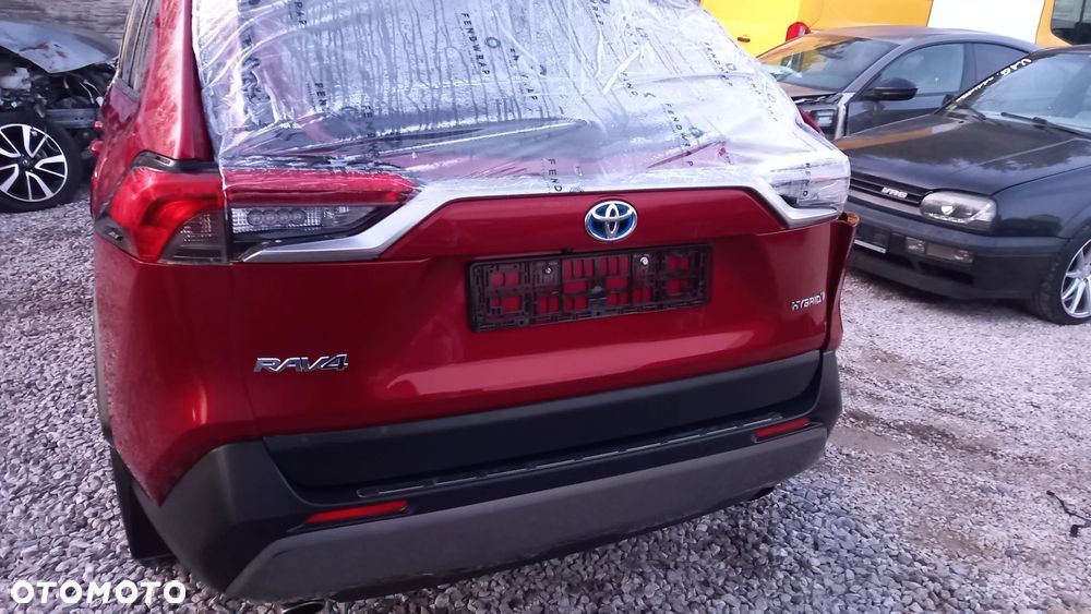 Toyota RAV4 - 6
