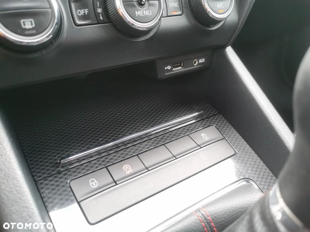 Skoda Octavia 2.0 TDI (Green tec) RS - 21
