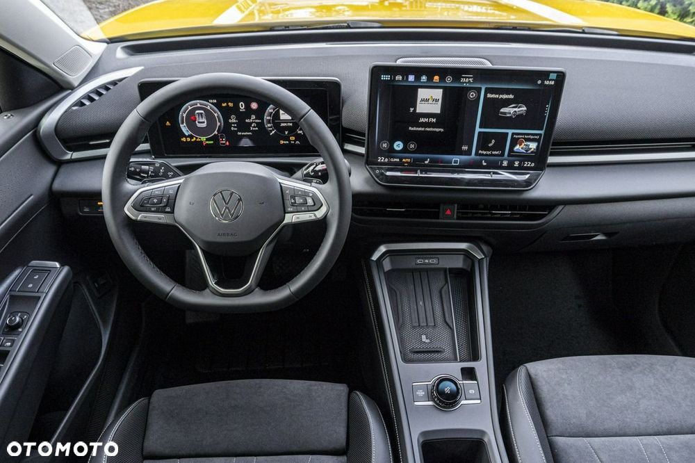 Volkswagen T-Roc - 14