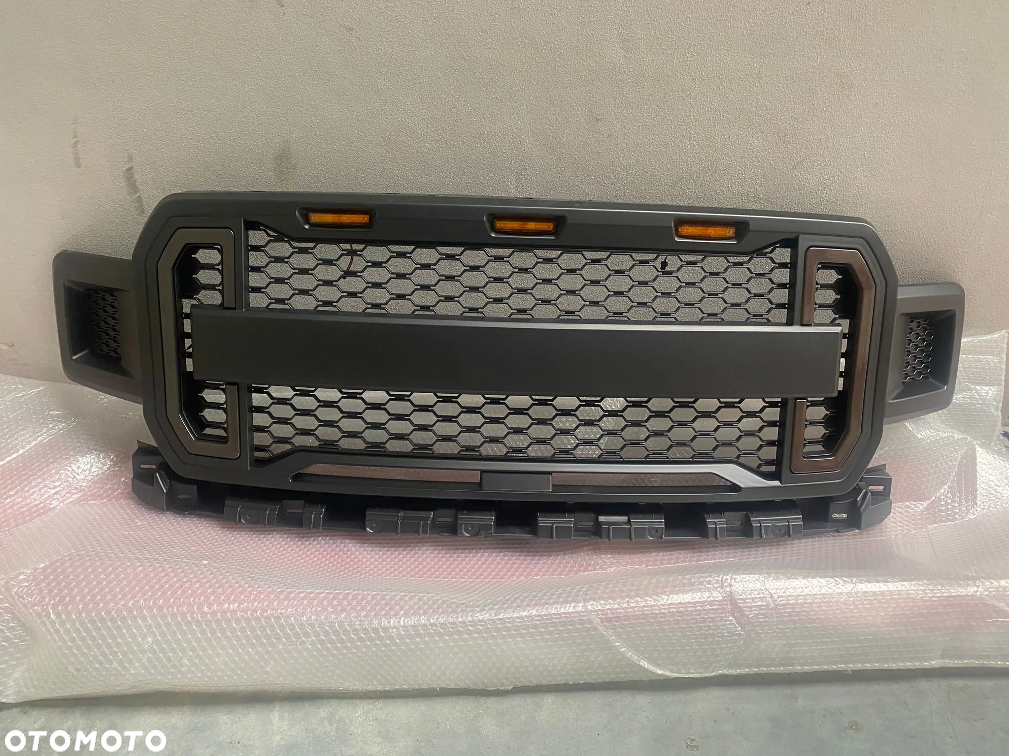 Grill Ford F150 18-21 styl Roushe - 5