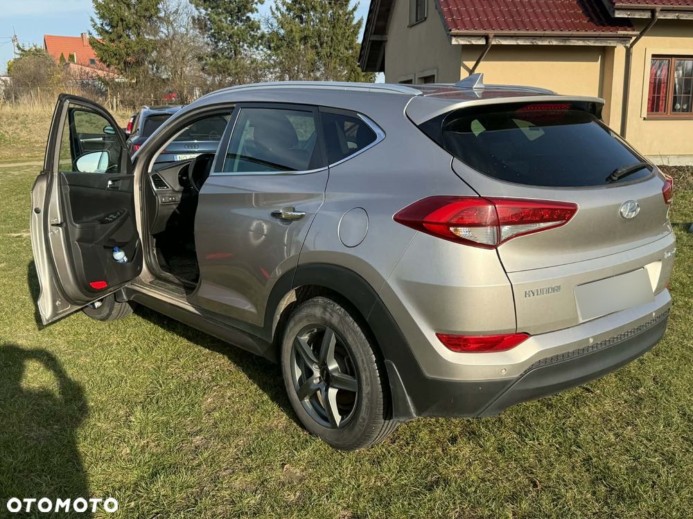 Hyundai Tucson - 4