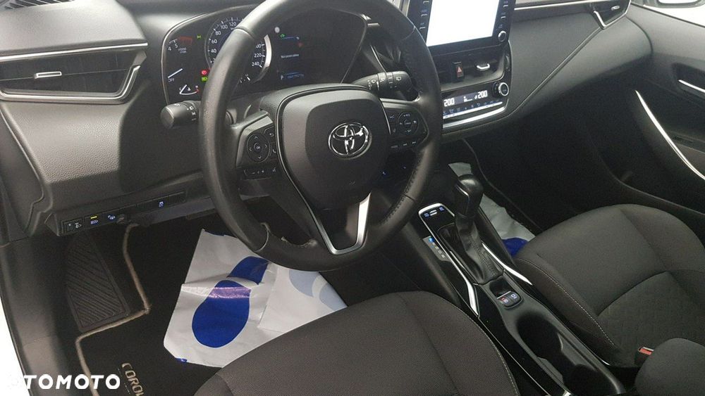 Toyota Corolla - 15