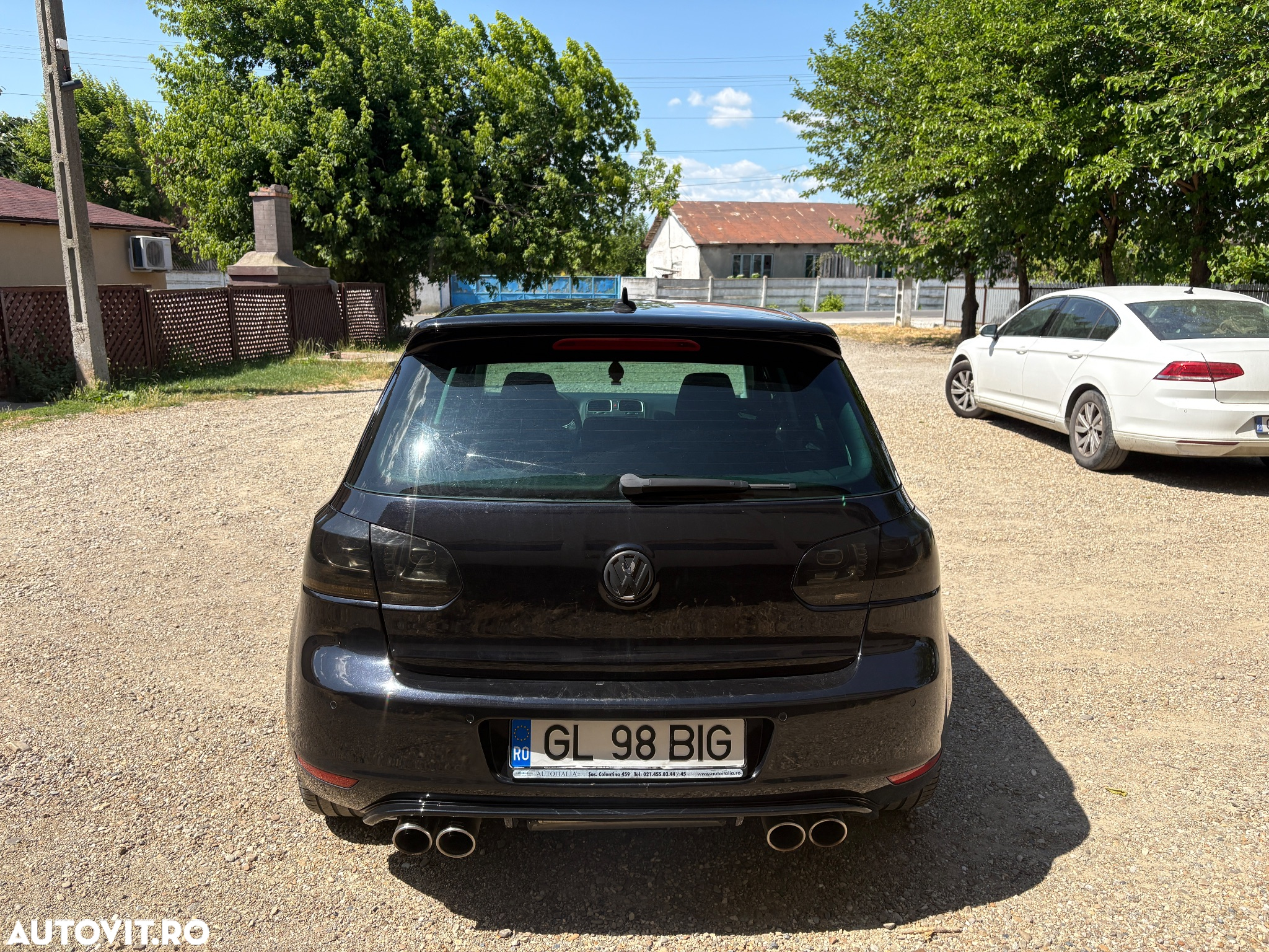 Volkswagen Golf 1.6 TDI DPF Highline - 4
