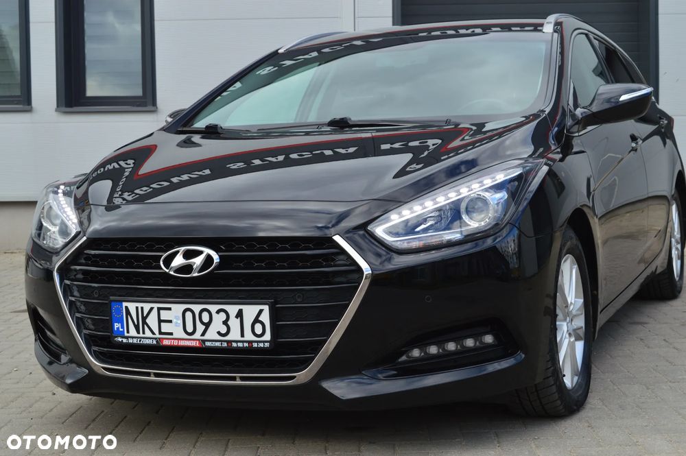 Hyundai i40 Kombi blue 1.6 Family+ - 3